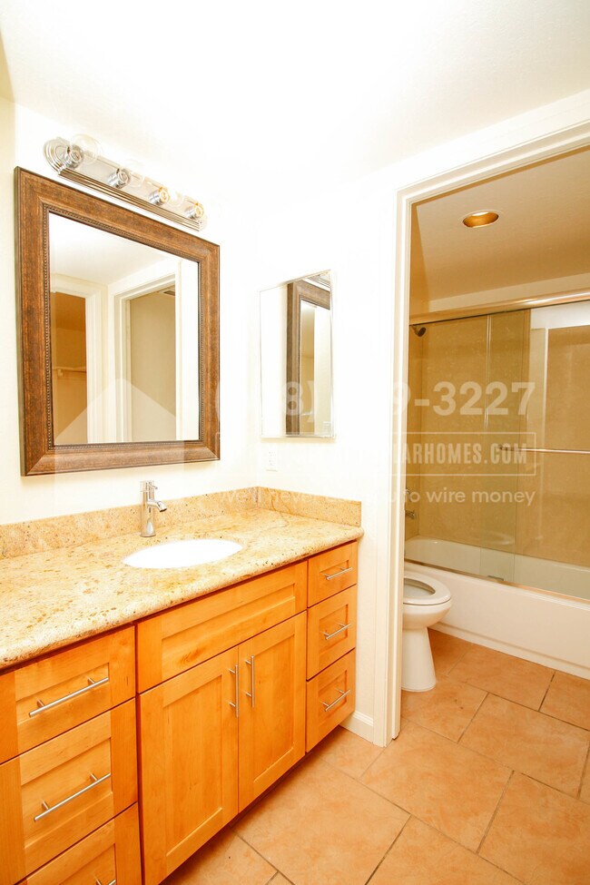 Building Photo - 3739 Clayton Rd