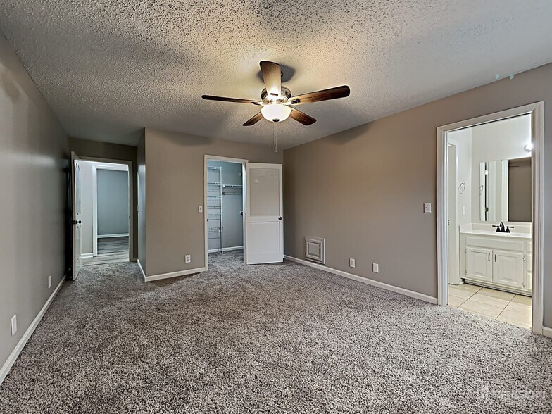 Building Photo - 730 Brushy Ridge Dr