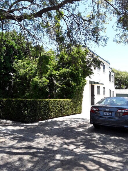 Building Photo - 2624 1/2 S Sepulveda Blvd