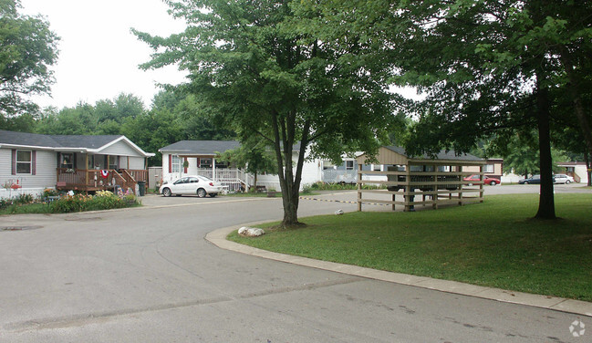 Primary Photo - Tradewinds Mobile Home Park