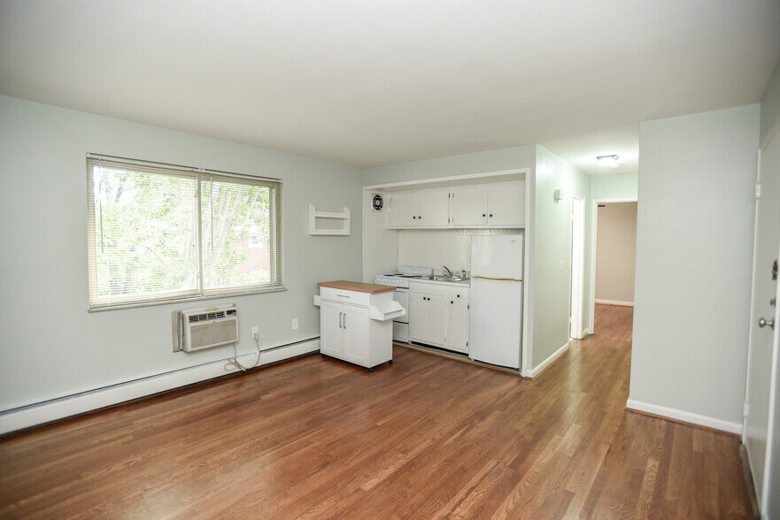 Building Photo - 3534 Zumstein Ave