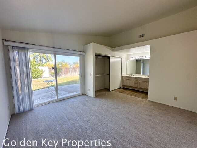 Building Photo - Single level 3BR/2BA home in Rancho Del Oro!