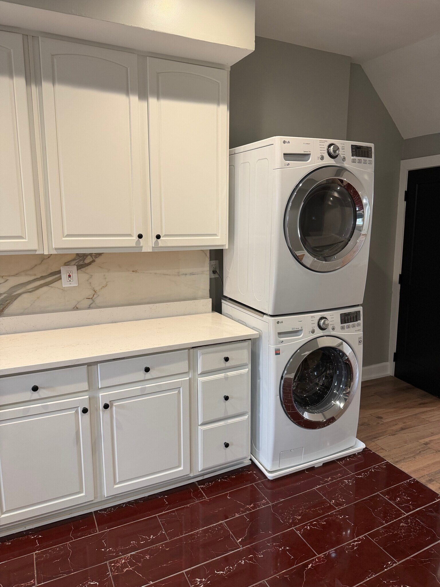 Building Photo - 710 N Luzerne Ave