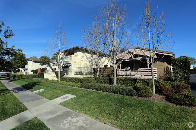 Building Photo - Bowen Court Senior Community