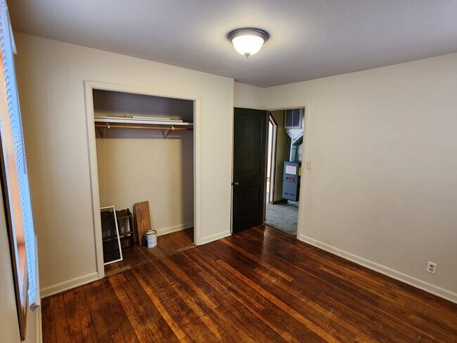 Building Photo - Quaint 1 bedroom home for rent