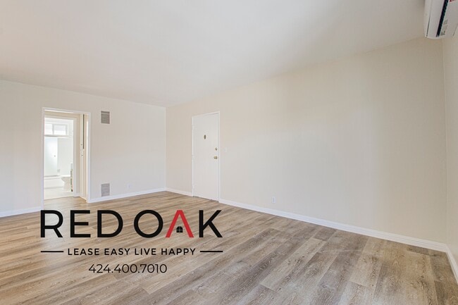 Building Photo - 642 Hayworth Ave