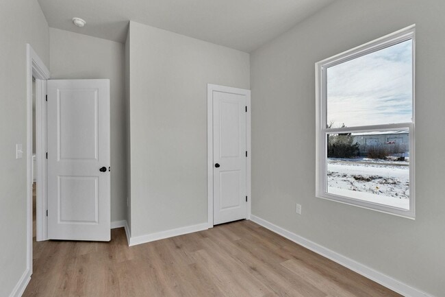 Building Photo - Now Leasing – Brand New Duplex in Haysville