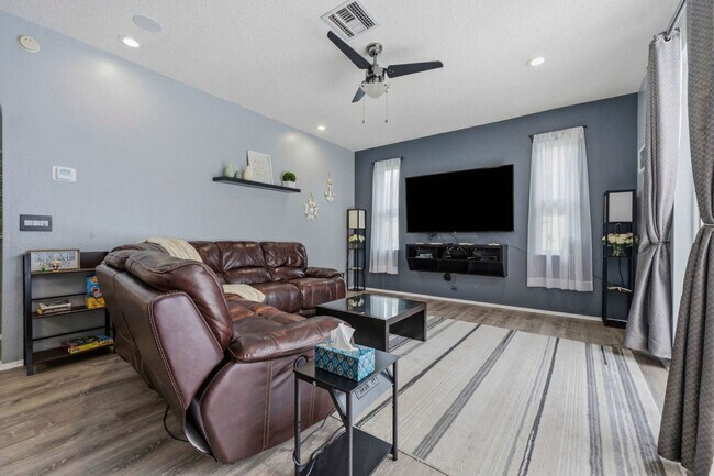 Building Photo - 11509 Glenmont Dr