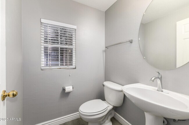Building Photo - 3006 W Ferruccio Pl