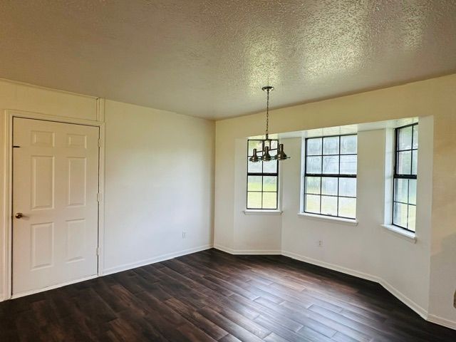 Building Photo - 1470 FM 2712