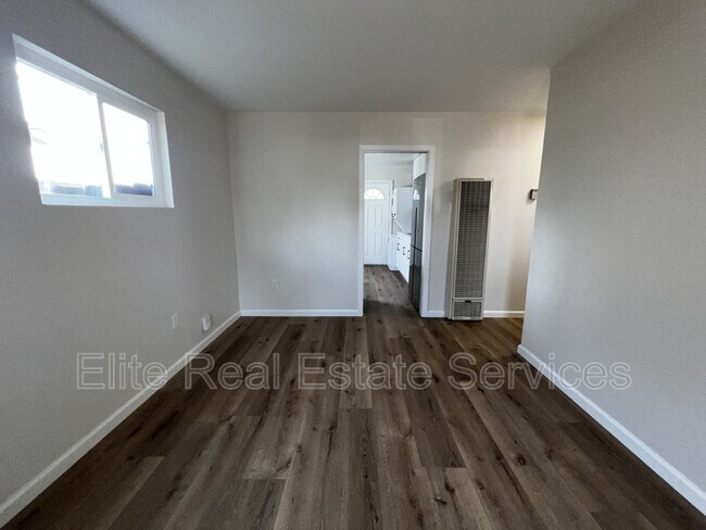 Building Photo - 3313 Clairemont Mesa Blvd