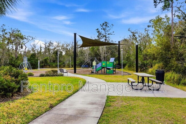 Building Photo - 17132 White Mangrove Dr