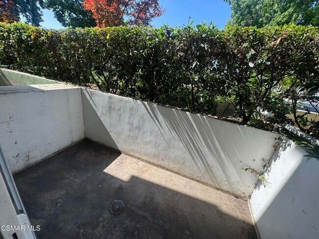 Building Photo - 14412 Killion St