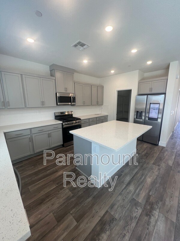 Building Photo - 3310 Tibidabo St