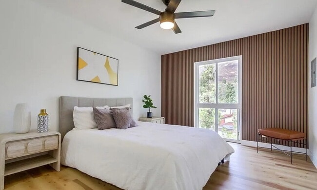 Building Photo - "Charming 1-Bedroom San Diego Retreat with...