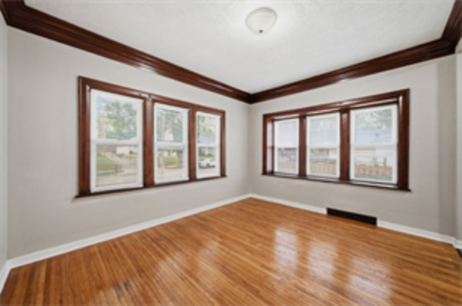 Building Photo - 3115 F St
