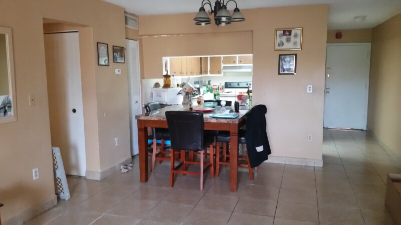 Building Photo - 1990 W 56th St