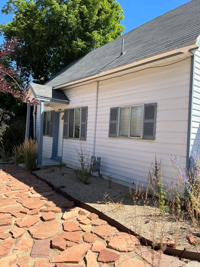 Building Photo - Dog Friendly Home in Heber!