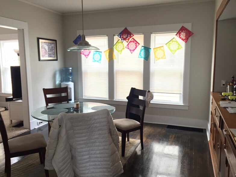 Building Photo - 1919 Plainfield Ave NE