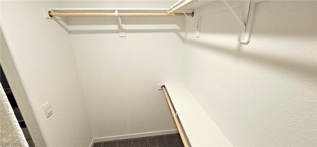 Building Photo - 915 Violet Heron St