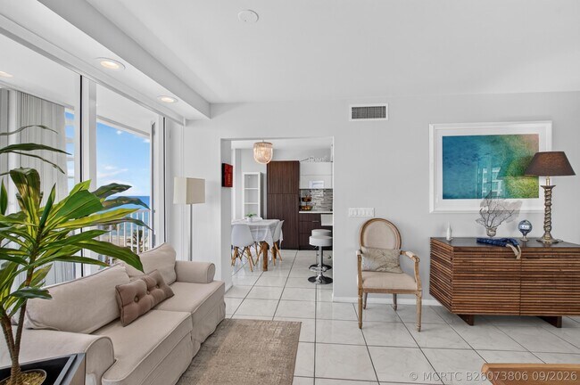 Building Photo - 3211 S Ocean Blvd