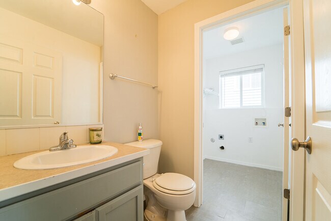 Building Photo - 4307 S Stonington Ln