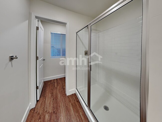 Building Photo - 5966 Verdigris Dr