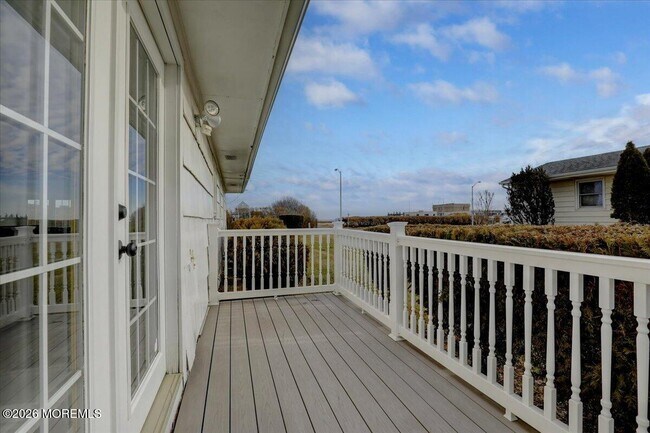 Building Photo - 8 Pullman Ave