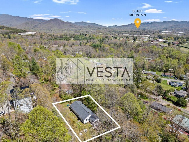 Building Photo - 118 Pine Hill Dr