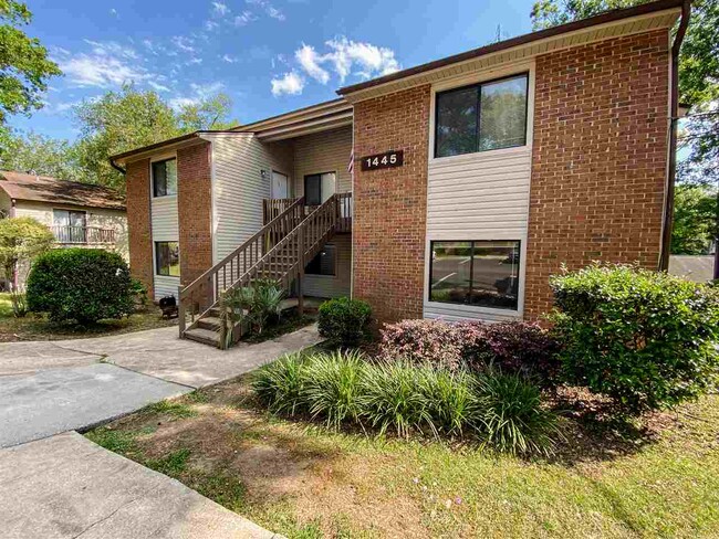 Building Photo - 1445 Willow Bend Way
