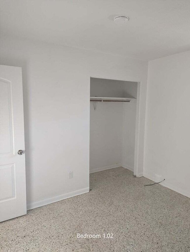 Building Photo - 1156 W 26th St