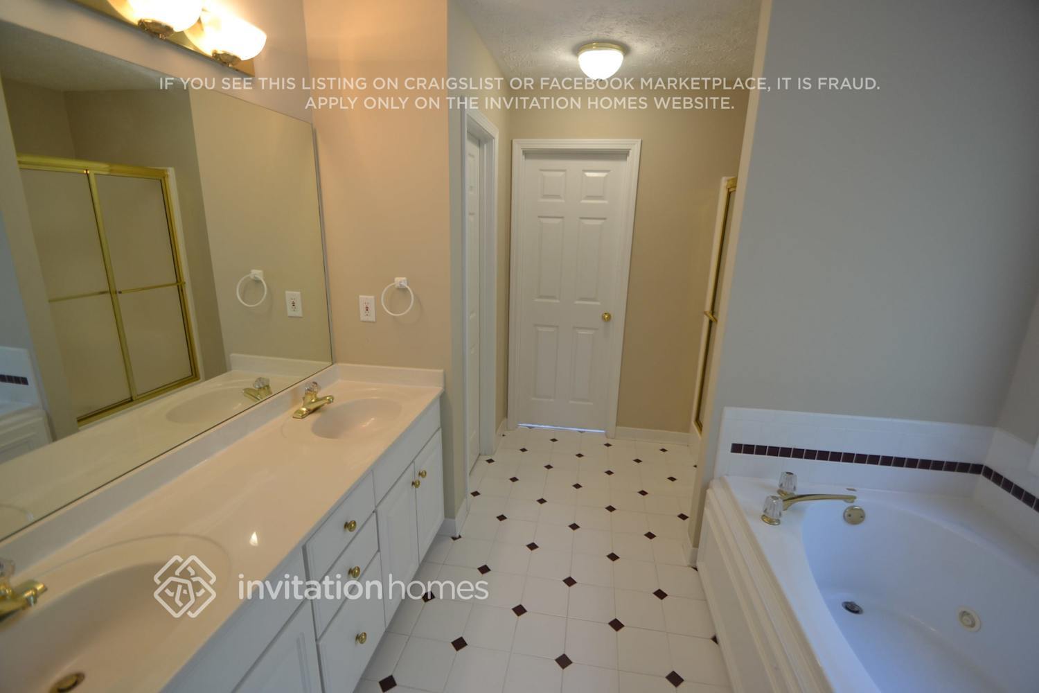 Building Photo - 2999 Orchard Rd SW