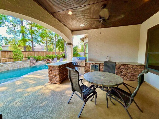 Building Photo - 7511 Raes Creek Dr