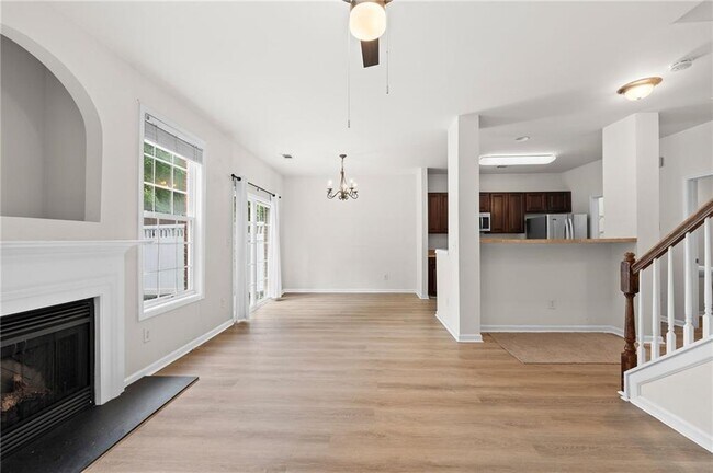 Building Photo - 1058 Treymont Ln SW