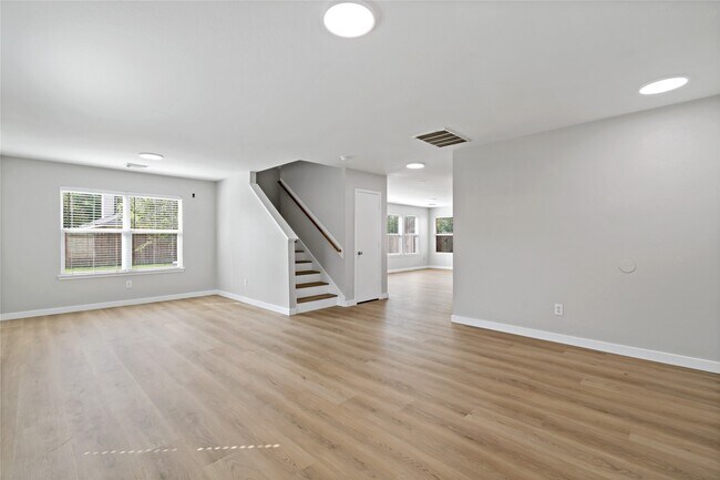 Building Photo - 3930 Brighton Springs Ln