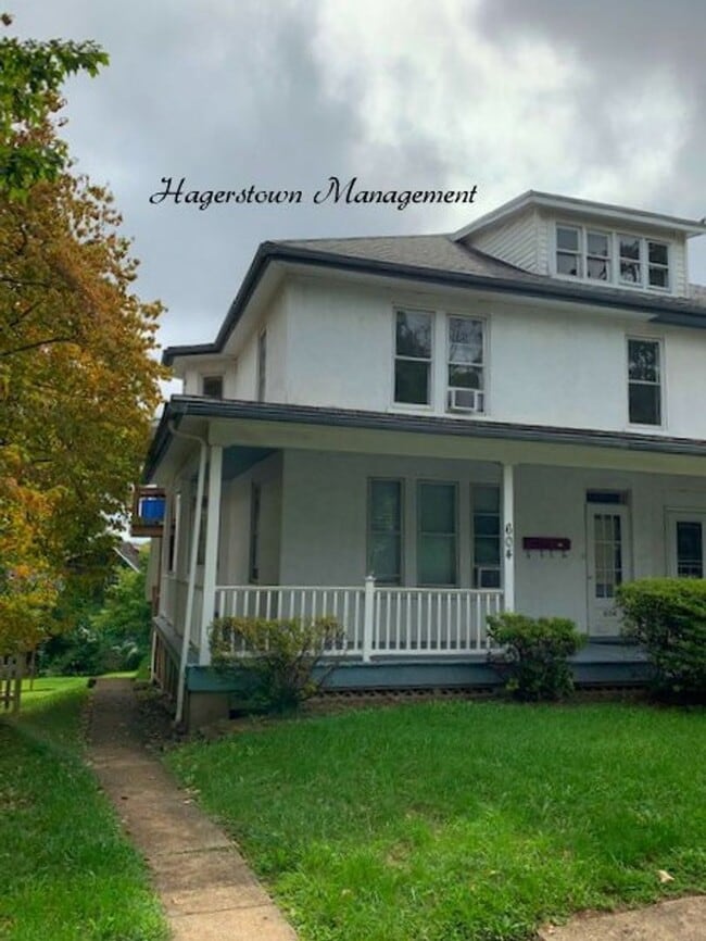 Primary Photo - 604 Highland Way