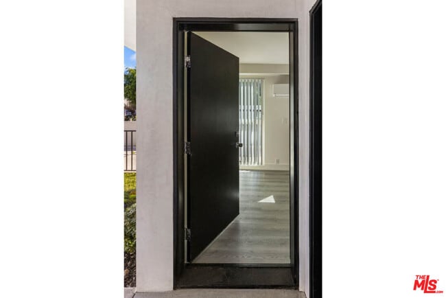 Building Photo - 5456 Barton Ave