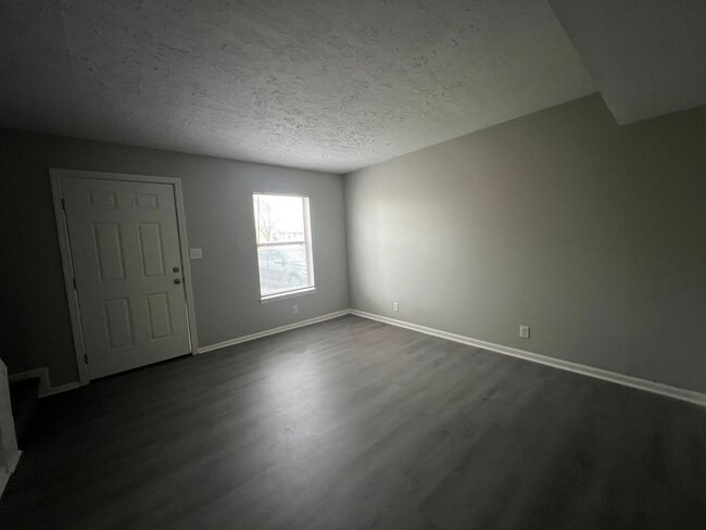 Building Photo - 2 bedroom, 1.5 bathroom Duplex in Gallatin...