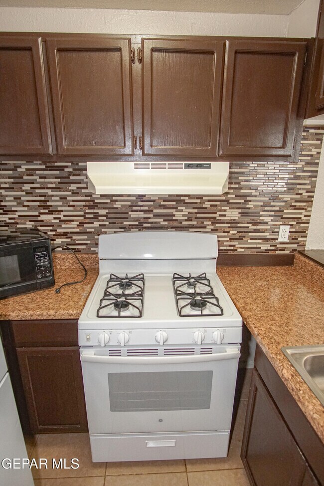 Building Photo - 3435 Fred Wilson Ave