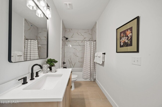 Building Photo - 145 Manistee Dr