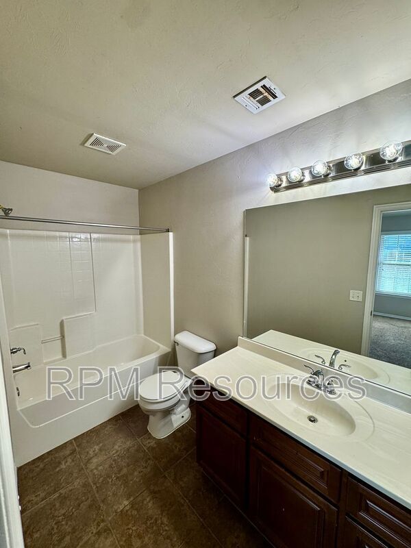 Building Photo - 2432 NW 197th St