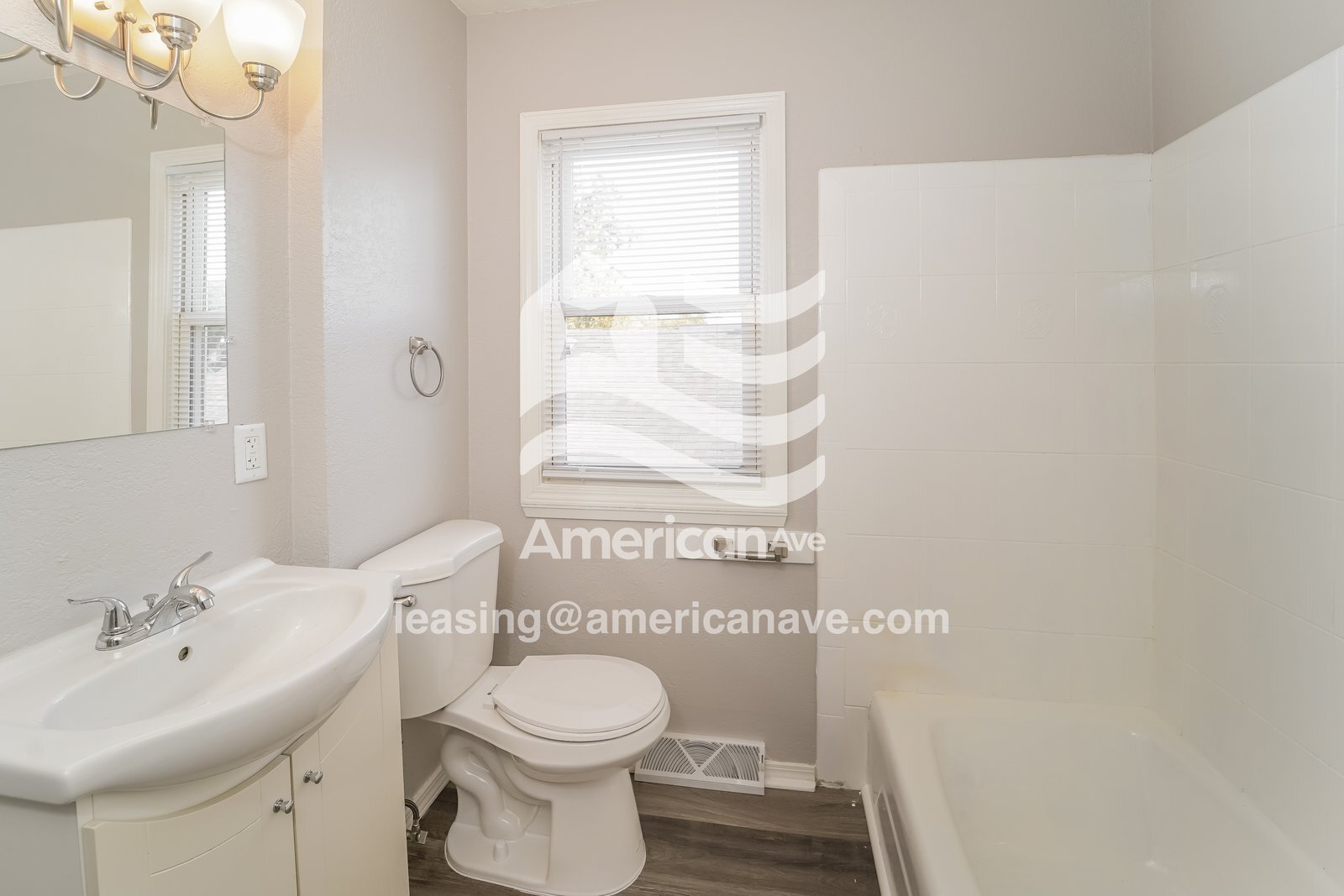 Building Photo - 1513 Geneva St