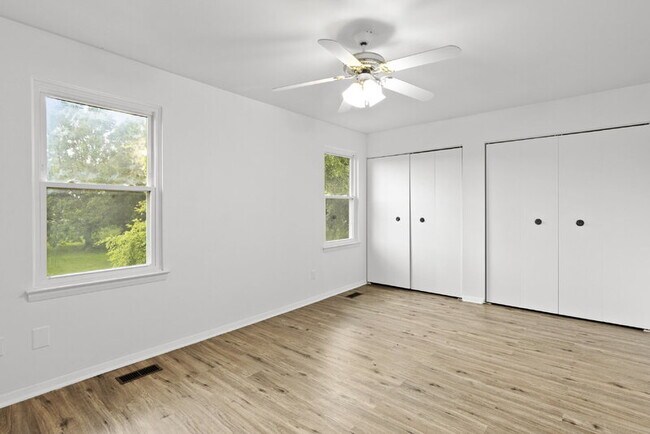 Building Photo - 59 Stoneway Pl