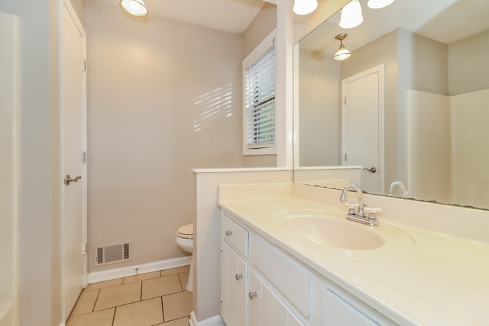 Building Photo - 7055 Sumit Creek Dr NW