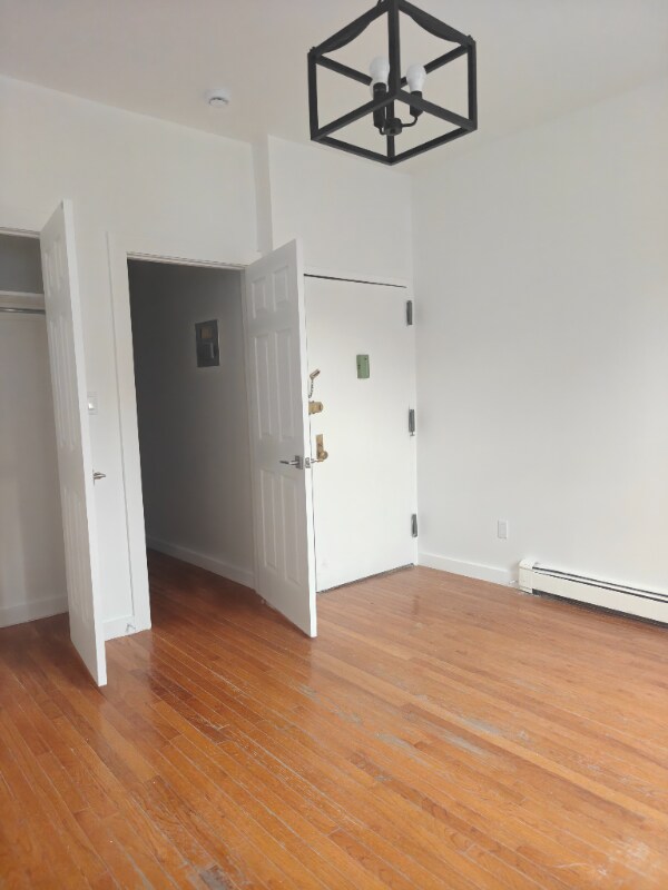 Building Photo - 2409 Tilden Ave