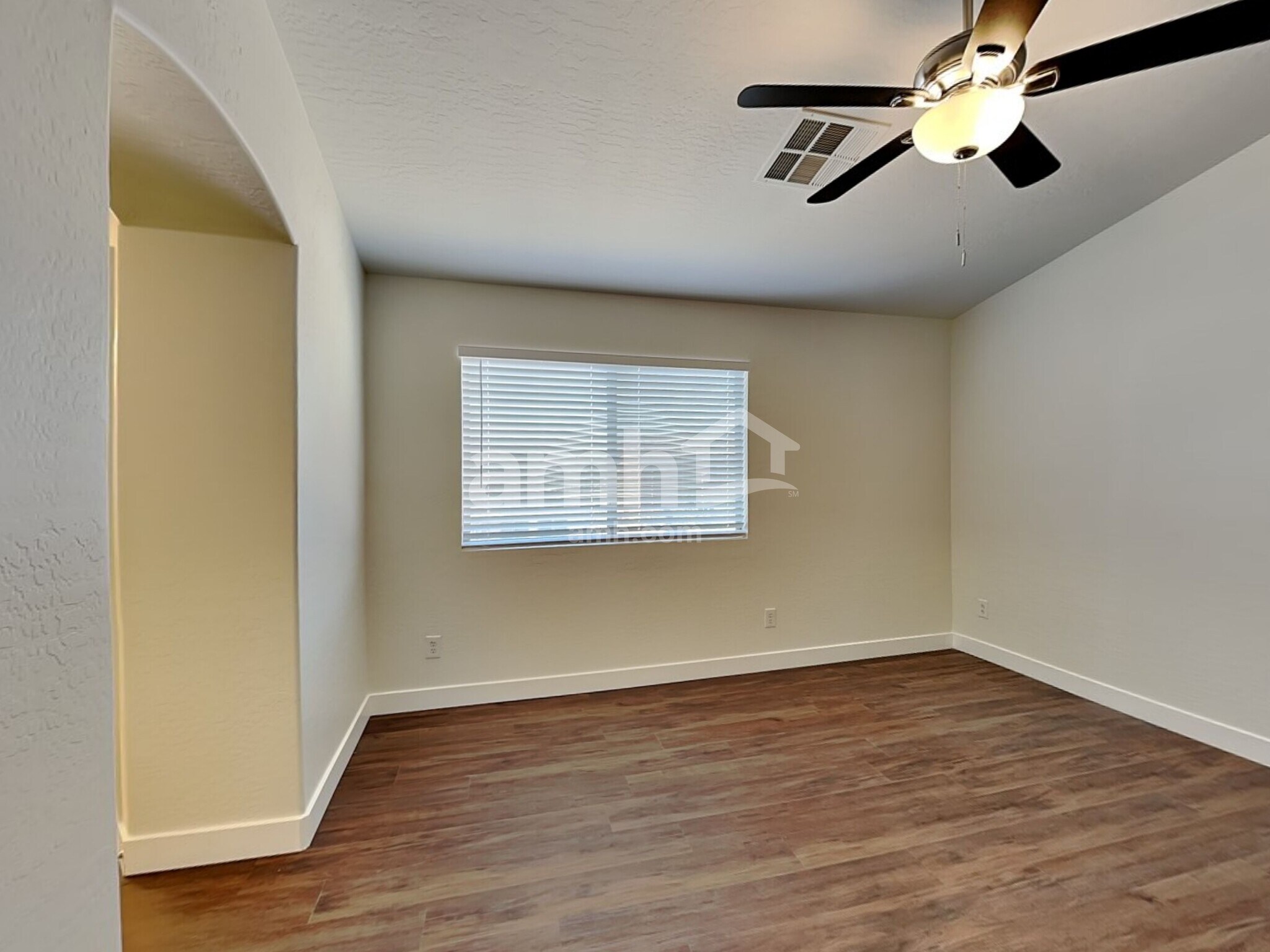 Building Photo - 5230 W Ian Dr