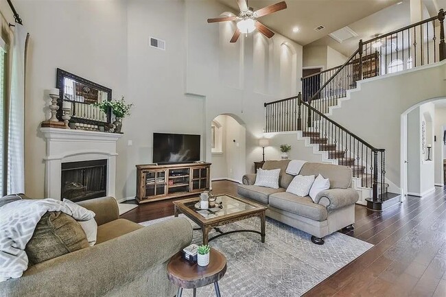 Building Photo - 143 Deerfield Meadow Dr