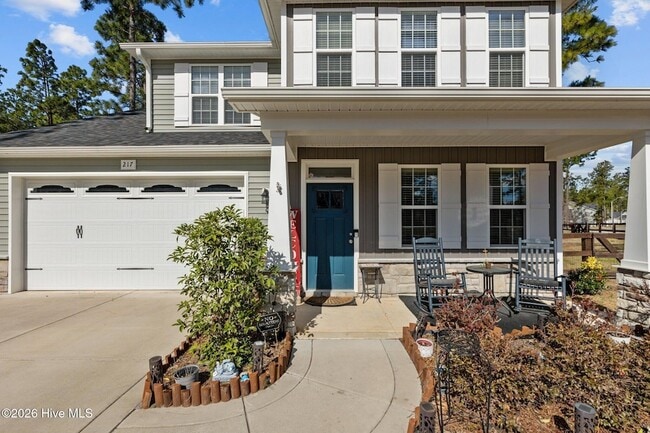 Building Photo - 217 Thistleberry Dr
