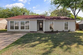 Building Photo - 7153 Newcastle Pl