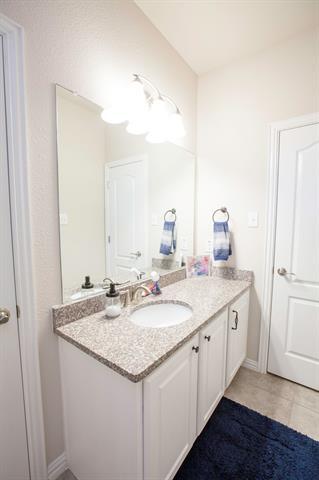 Building Photo - 907 Birchwood Dr